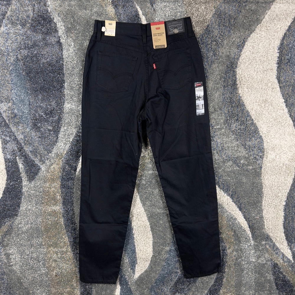 Levis High-Waisted Mom Jeans Black Tapered Leg Relaxed Fit 28x30 NEW